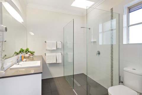 Coopers Colonial Motel - Taree Accommodation 5