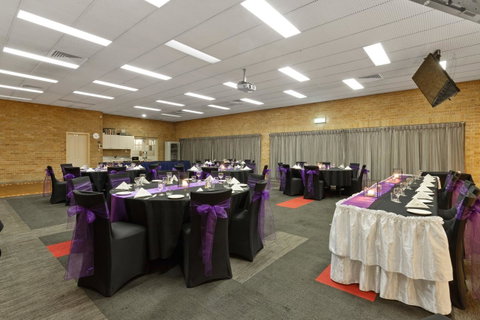 Coopers Colonial Motel - Taree Accommodation 14