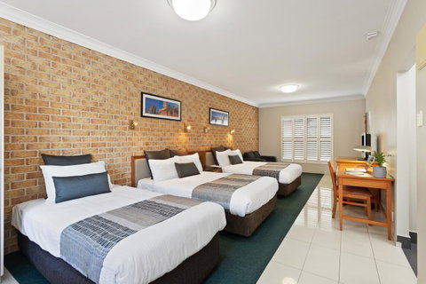 Coopers Colonial Motel - Taree Accommodation 9