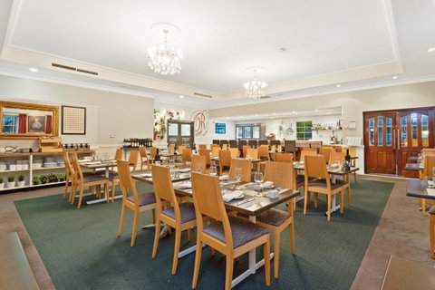 Coopers Colonial Motel - Taree Accommodation 10