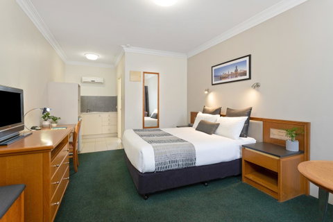 Coopers Colonial Motel - Taree Accommodation 35