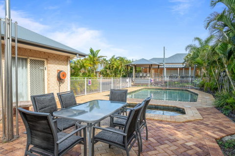 Coopers Colonial Motel - Taree Accommodation 1