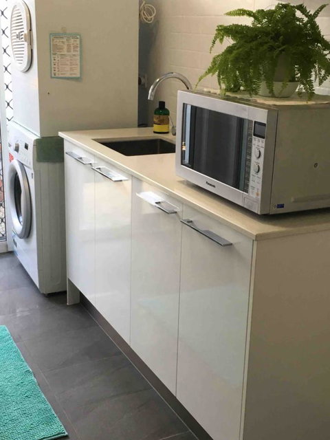 Modern Beach Villa - Taree Accommodation 9