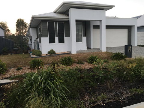 Modern Beach Villa - Taree Accommodation 2