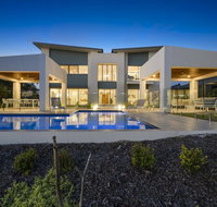 Luxury Canal Front Holiday House - Taree Accommodation