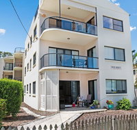 Quiet location across from waterfront - South Esp Bongaree - Taree Accommodation