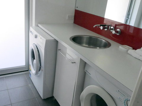 A AAA C-SHACK - Taree Accommodation 15