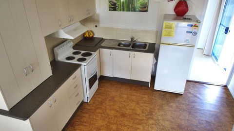 'AFRAME Tarcoola Cottage' 29 The Parade, North Haven - Taree Accommodation 3
