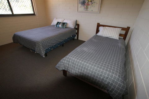 'Bay Dream' Upstairs Unit Three - Taree Accommodation 2