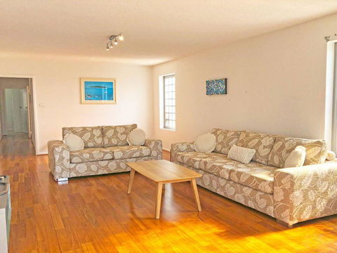 'Mooring One Downstairs', 23 Shoal Bay Rd - Fantastic Ground Floor Duplex With Views, WIFI And Air Conditioning - Taree Accommodation 1