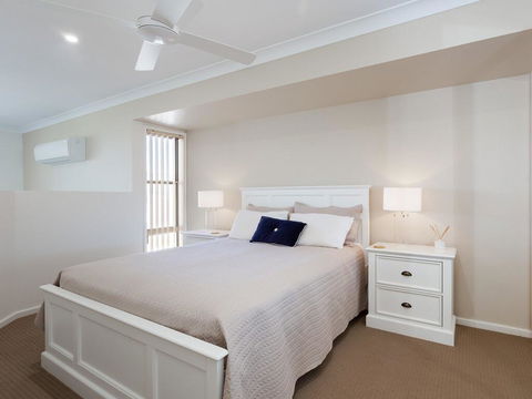 'Walk On Birubi', 1/40 Ocean Ave - Pet Friendly, WIFI, Boat Parking & Water Views - Taree Accommodation 2