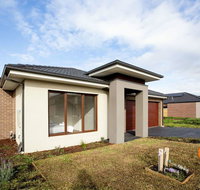109 Cozy Cranbourne Family House 5Bed2Bath2Parking - Taree Accommodation