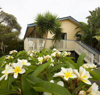 11 Coast at Boomerang Beach - Taree Accommodation