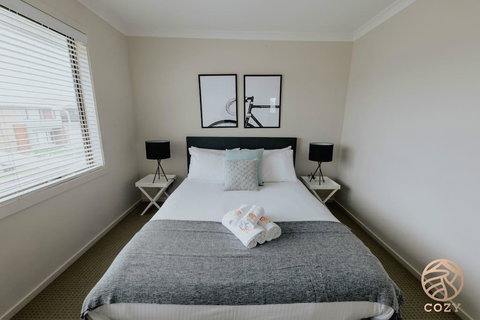 113, Balanchin Street Family Resort In Point Cook - Taree Accommodation 1