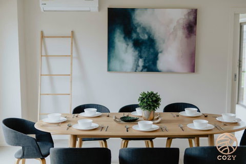 113, Balanchin Street Family Resort In Point Cook - Taree Accommodation 0