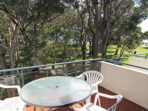 13' Mistral Court', 17 Mistral Close - Walk Across To Little Beach! - Taree Accommodation 0