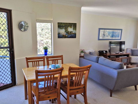 13' Mistral Court', 17 Mistral Close - Walk Across To Little Beach! - Taree Accommodation 3
