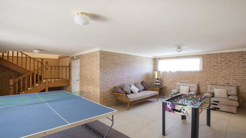 143 Mitchell Pde - Magnificent Outlook - Taree Accommodation 1
