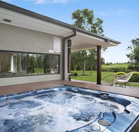 1OAK - Taree Accommodation