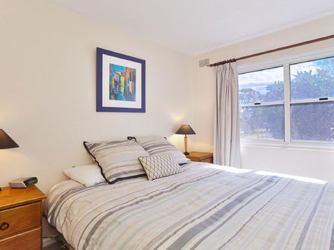 2 'Sunnie Belle' 3 Victoria Parade- Water Views Over Nelson Bay Foreshore - Taree Accommodation 1