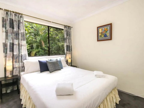 2 Bedroom St Lucia Apartment Close To UQ And CityCat - Taree Accommodation 2