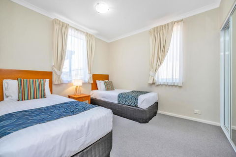 C Mandurah Apartment Resort - Taree Accommodation 3