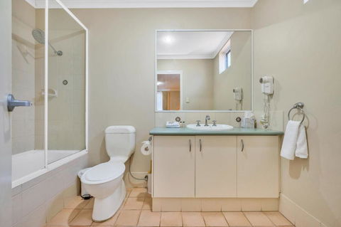 C Mandurah Apartment Resort - Taree Accommodation 4