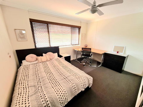 Charming 2bd Apt Near UQ & Ferry - Taree Accommodation 4