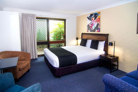 Crescent Motel Taree - Taree Accommodation 1