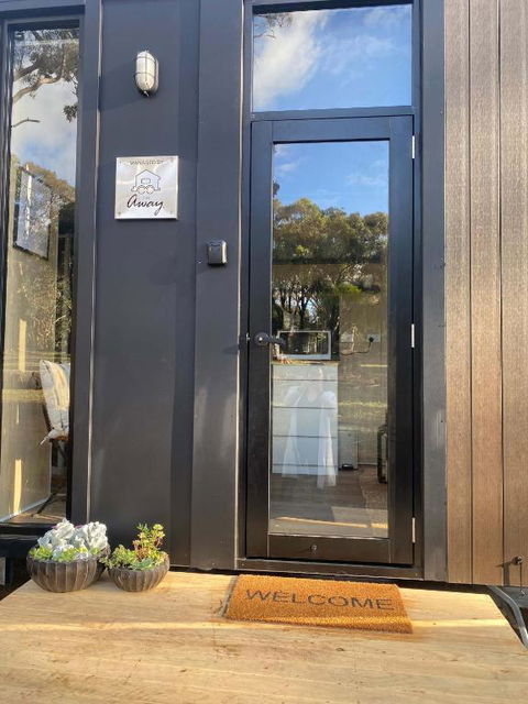 Delightfully Tiny By Tiny Away - Taree Accommodation 3