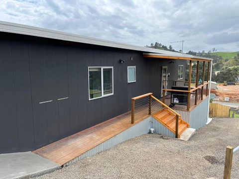 Derby Digs Cabin - Taree Accommodation 0