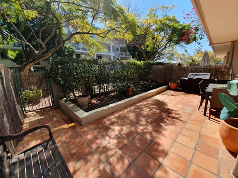 2BR Lovely River , Retreat Pool, Gym, Wine, Netflix - Taree Accommodation 3