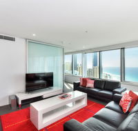 3 Bedroom Ocean View Private Apartment in Surfers Paradise - Taree Accommodation
