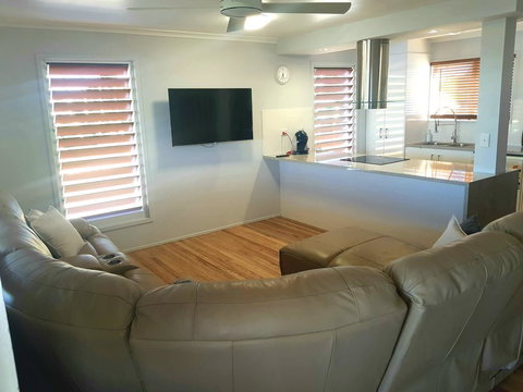 3 Bedroom Renovated Home - Taree Accommodation 3