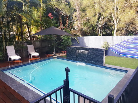 5 Bedroom Luxury Villa - Hope Island - Taree Accommodation 0