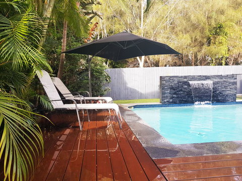 5 Bedroom Luxury Villa - Hope Island - Taree Accommodation 2