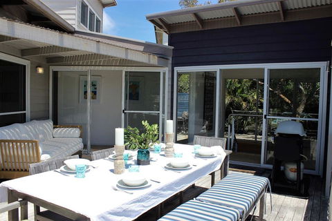 5 ON COAST - Taree Accommodation 1