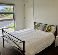 5 Star Gowanbrae Views - Taree Accommodation