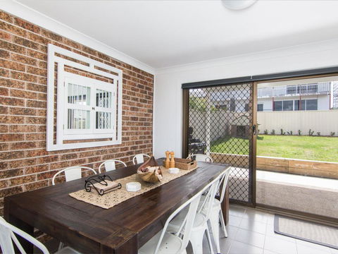 50 Lakeview - Taree Accommodation 3