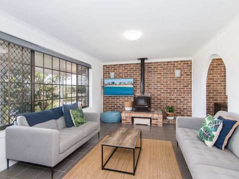 50 Lakeview - Taree Accommodation 0