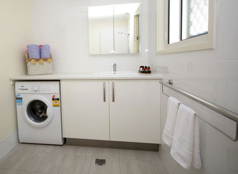 545 Esplanade - Taree Accommodation 1