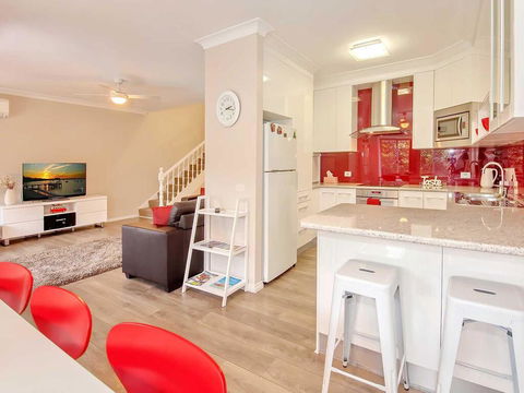 9 'Bushmans', 24 Tomaree Street - Air Conditioned, Centrally Located To Town - Taree Accommodation 3