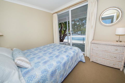 A Foreshore - Salamander Bay - Taree Accommodation 1