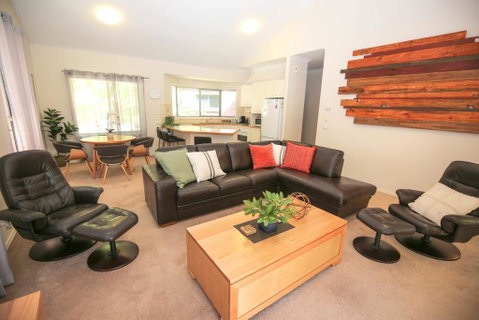 Abenaki - Taree Accommodation 0