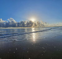 ABSOLUTE BEACH FRONT MACKAY - Comfort Resort Blue Pacific - Taree Accommodation