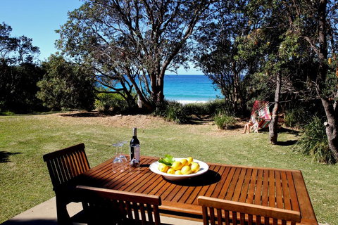 Absolute Beachfront Mollymook - Taree Accommodation 1