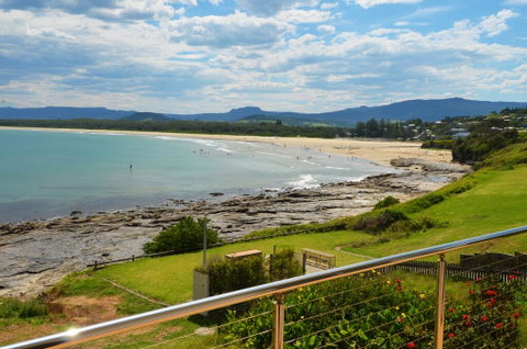 Absolute Waterfront - Taree Accommodation 1