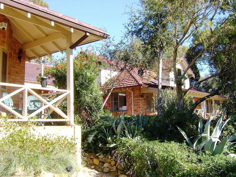 Eleebana Guest House - Taree Accommodation 1