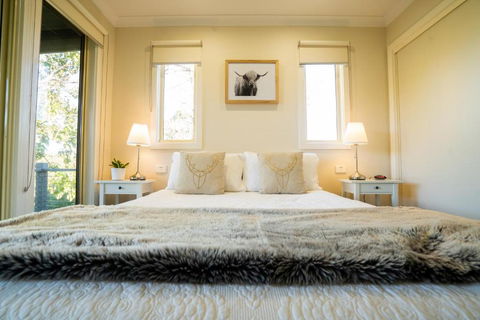 Emerald Ridge - Taree Accommodation 0