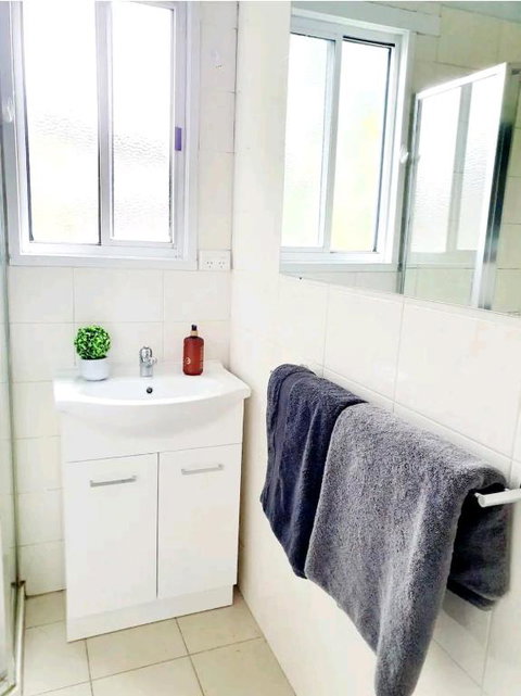 Entire 3 Bedroom Doveton House, No Sharing - Taree Accommodation 4